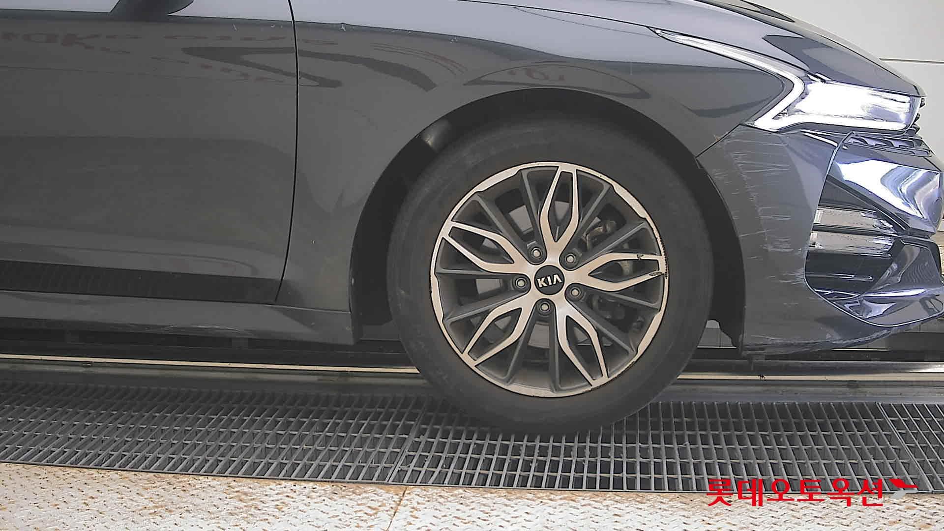 Kia - K5 | INTERACTIVE (G) 2.0 Prestige 23