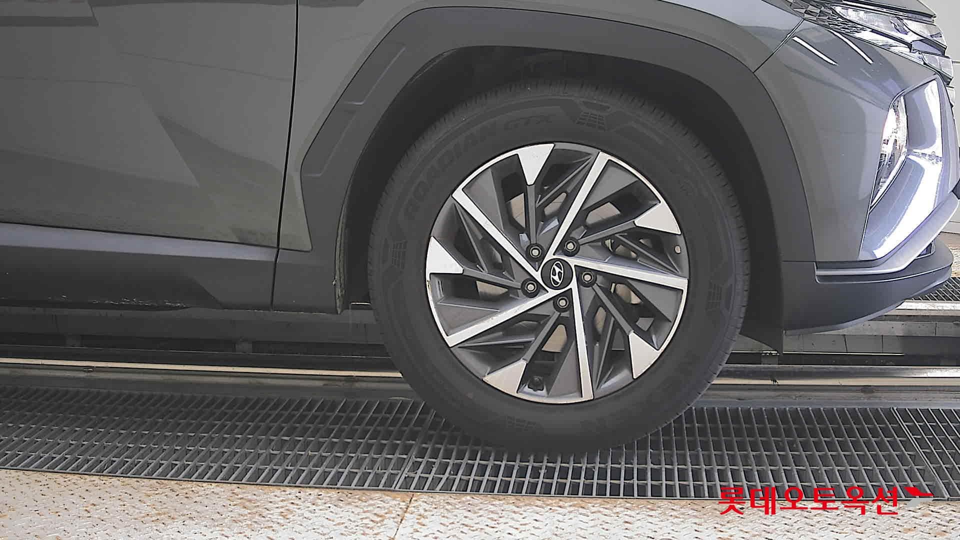 Hyundai - Туссан | THE ALL NEW (D) 2.0 Premium 2WD 23