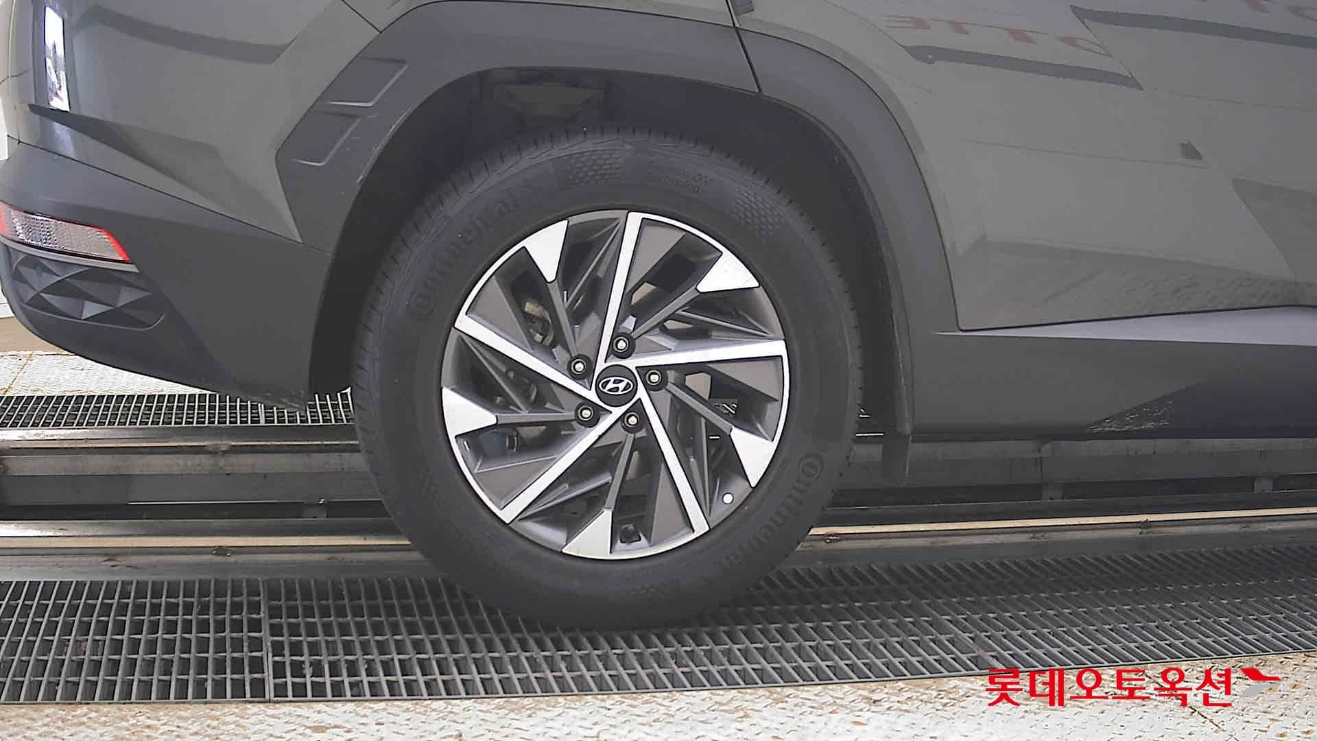 Hyundai - Туссан | THE ALL NEW (D) 2.0 Premium 2WD 24