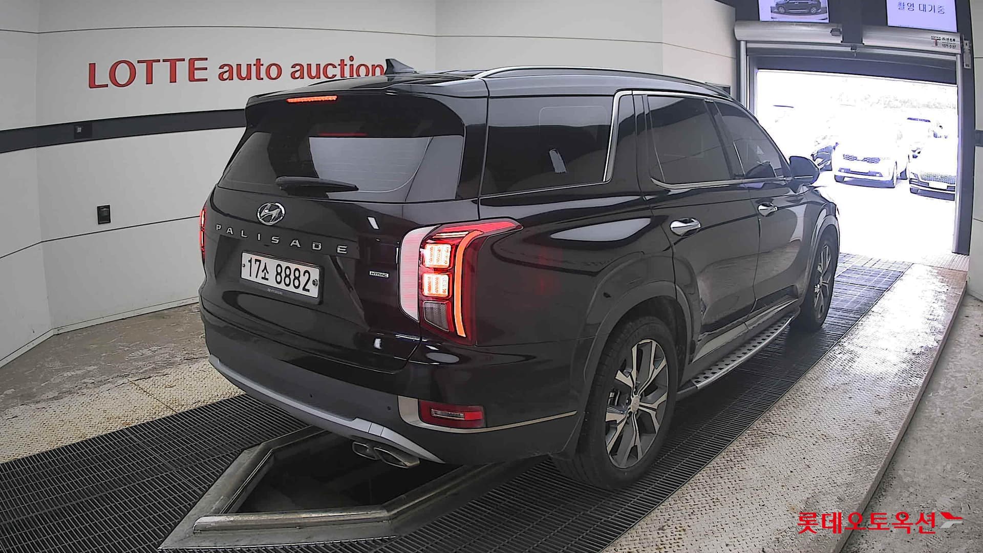 Hyundai - Palisade | (D) 2.2 Prestige 4WD 7 12