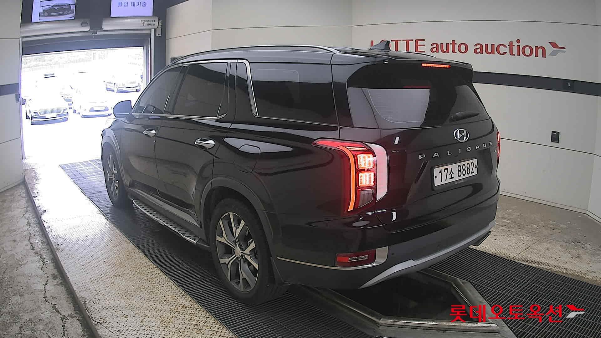 Hyundai - Palisade | (D) 2.2 Prestige 4WD 7 10