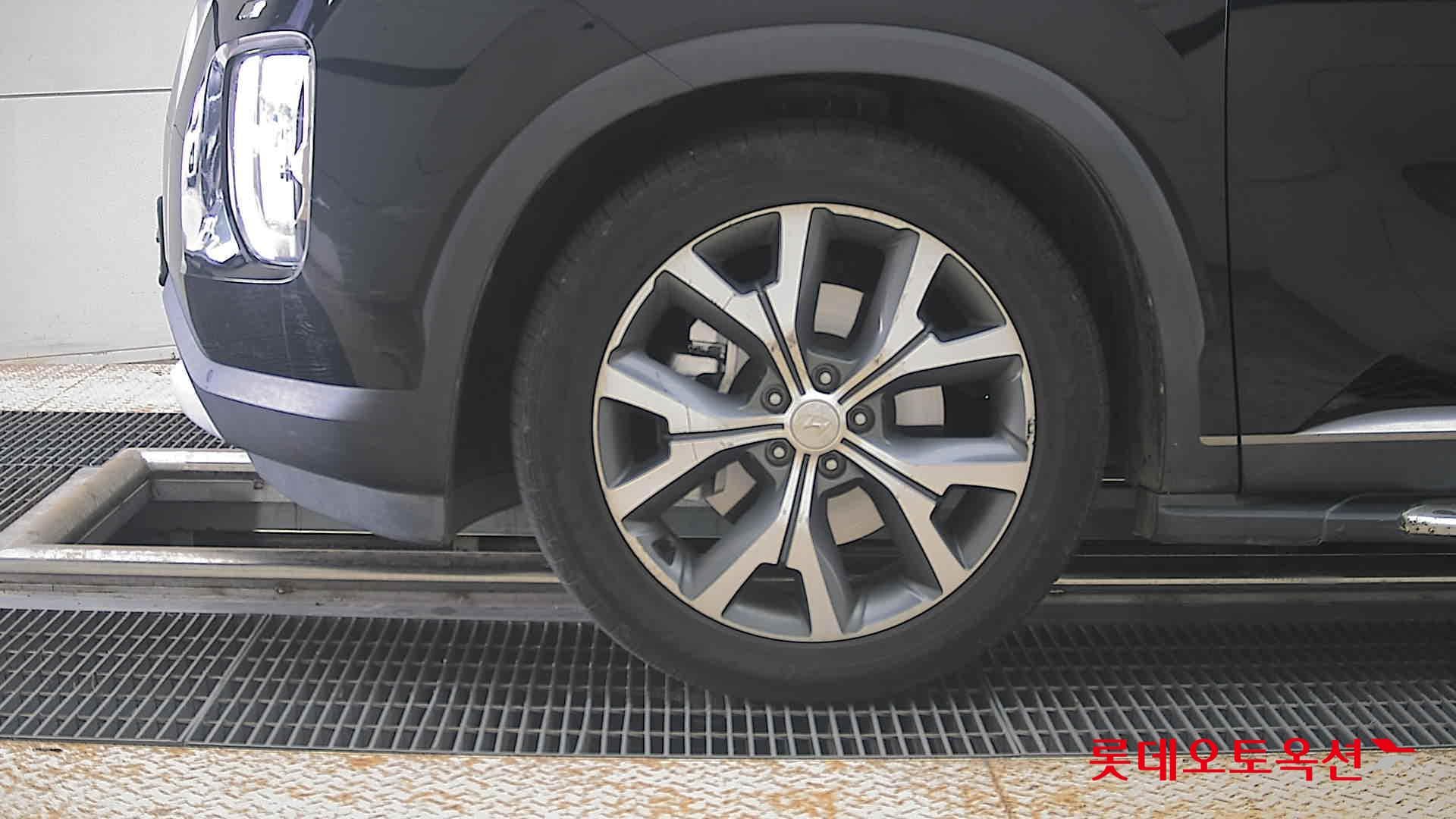 Hyundai - Palisade | (D) 2.2 Prestige 4WD 7 21