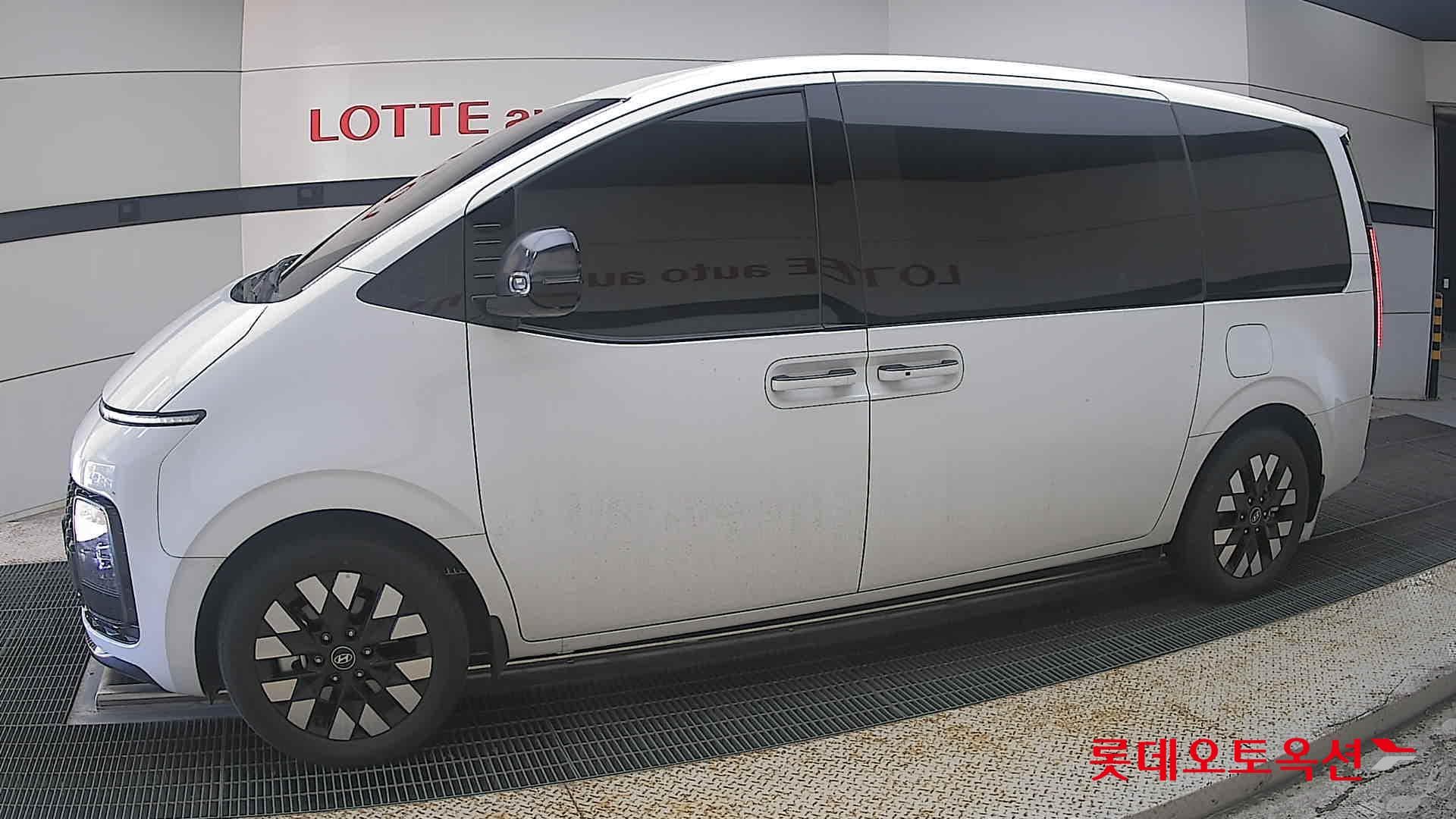 هيونداي - ستاريا | (H)1.6 Inspiration 7 2WD AT 5