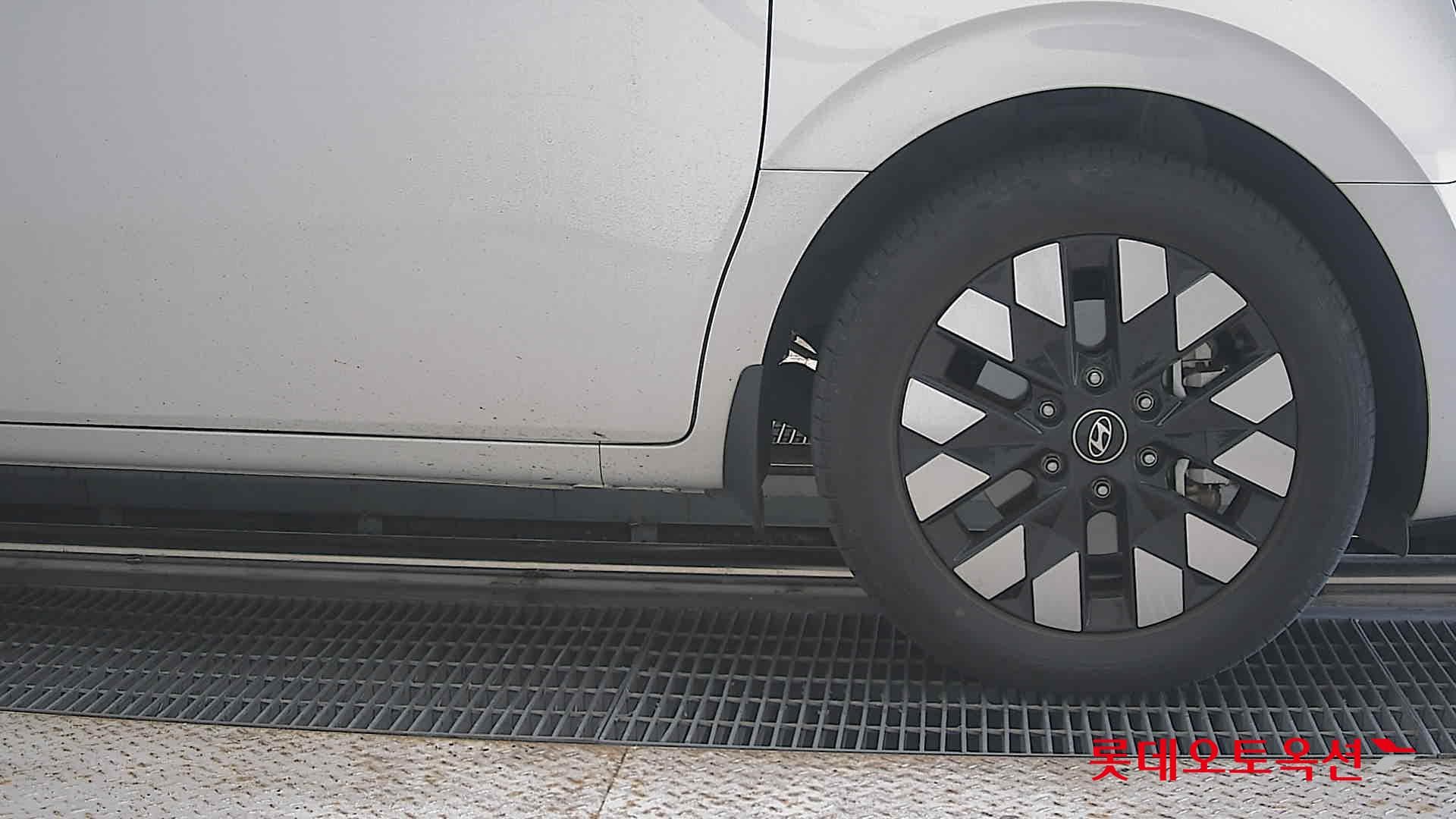 هيونداي - ستاريا | (H)1.6 Inspiration 7 2WD AT 23