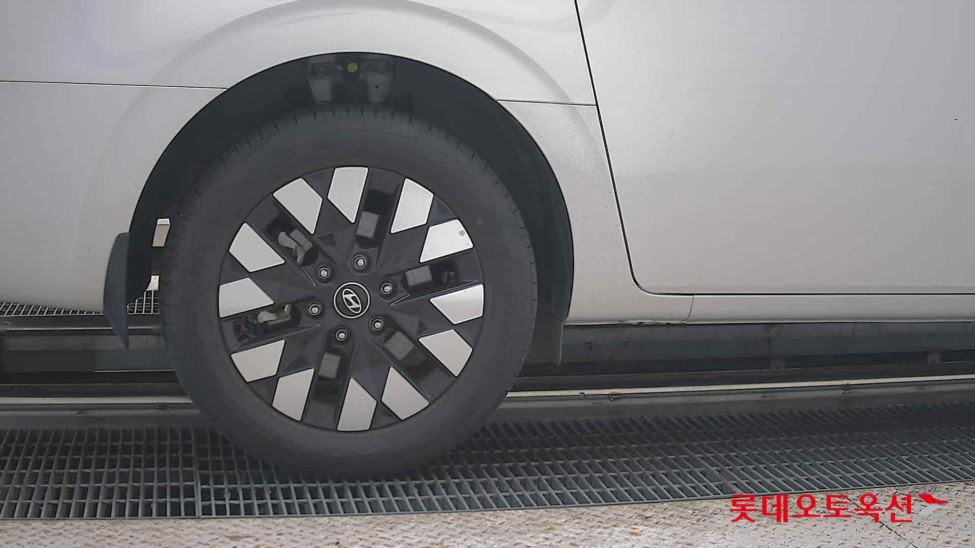 هيونداي - ستاريا | (H)1.6 Inspiration 7 2WD AT 24