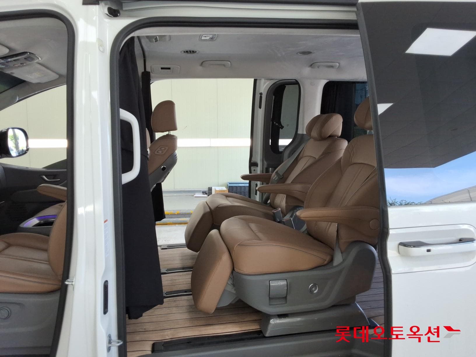 هيونداي - ستاريا | (H)1.6 Inspiration 7 2WD AT 37
