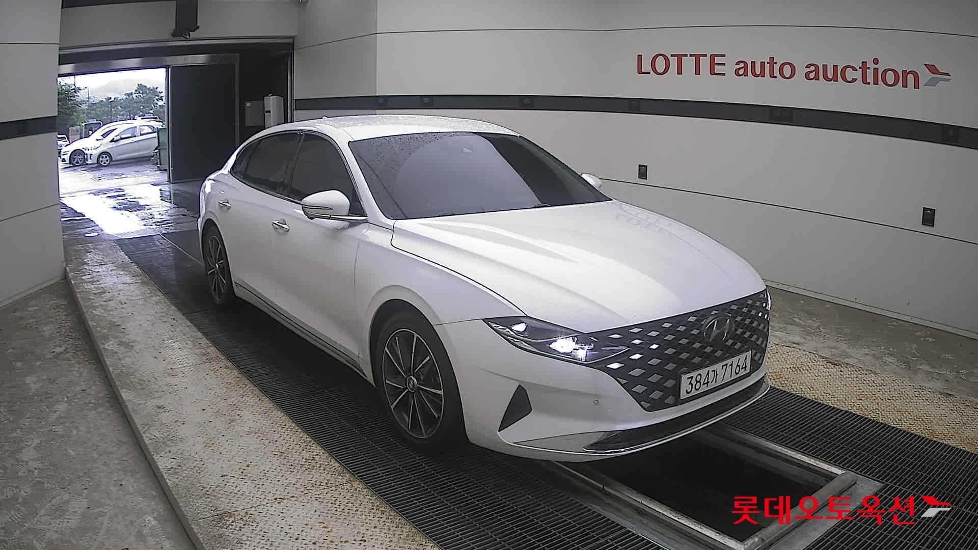 Hyundai - Grandeur | THE NEW (G) 2.5 19