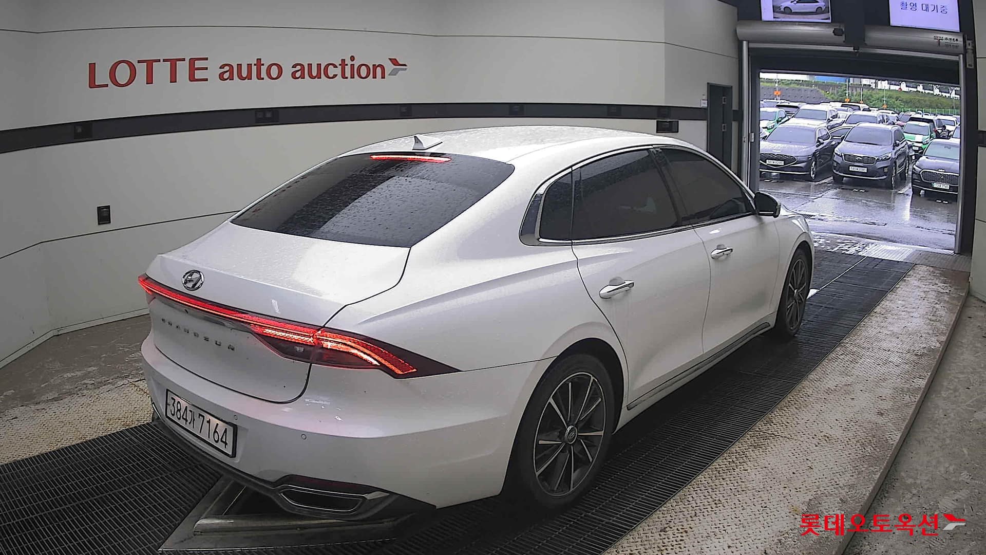 Hyundai - Grandeur | THE NEW (G) 2.5 12