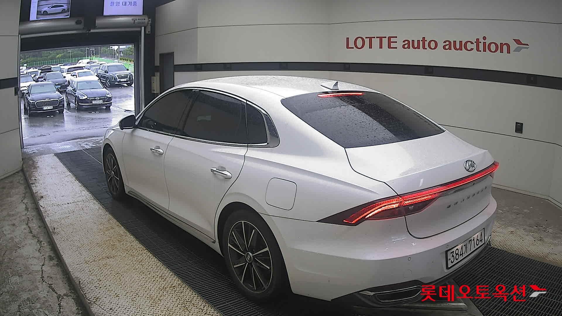 Hyundai - Grandeur | THE NEW (G) 2.5 10