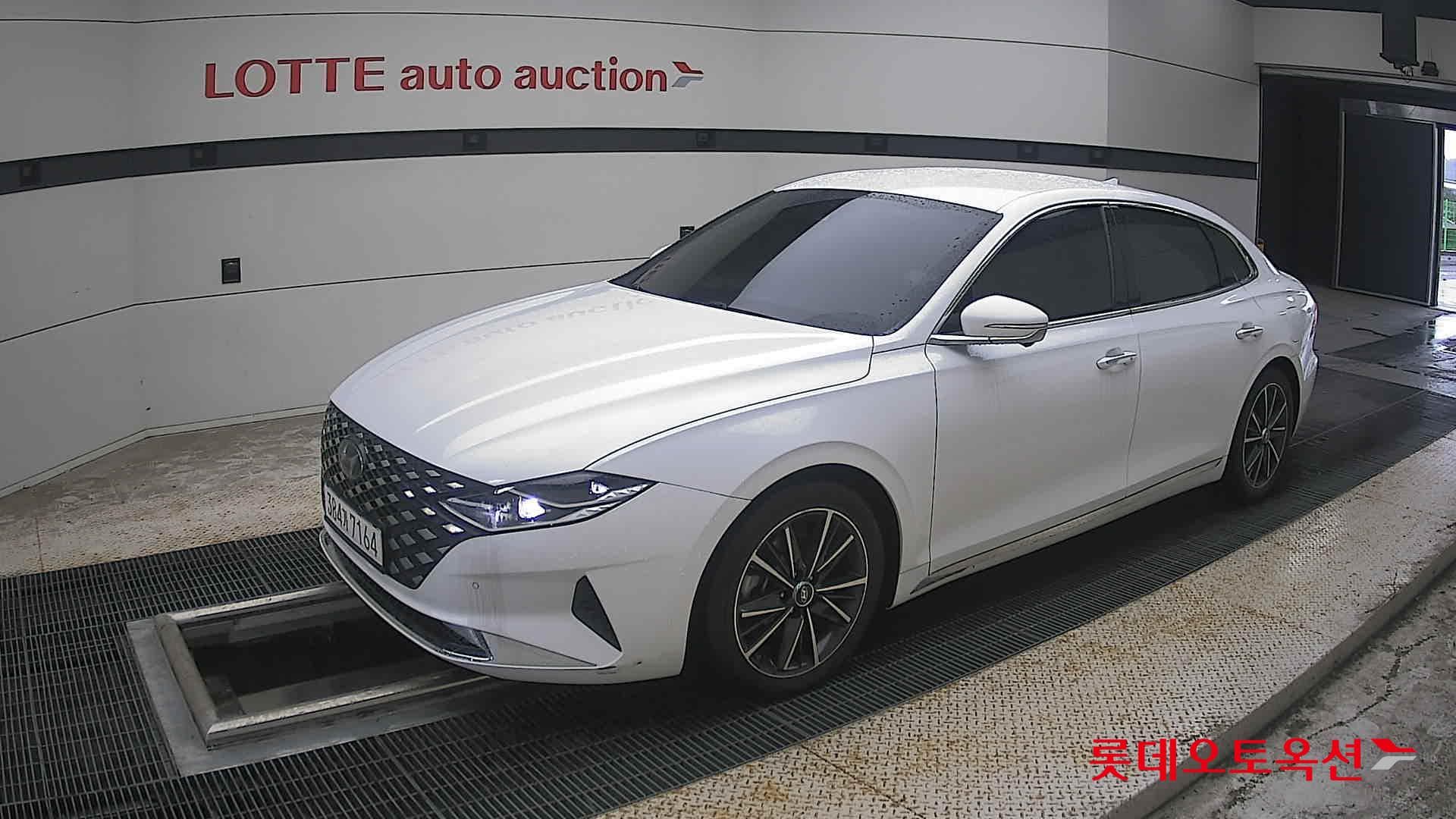 Hyundai - Grandeur | THE NEW (G) 2.5 4