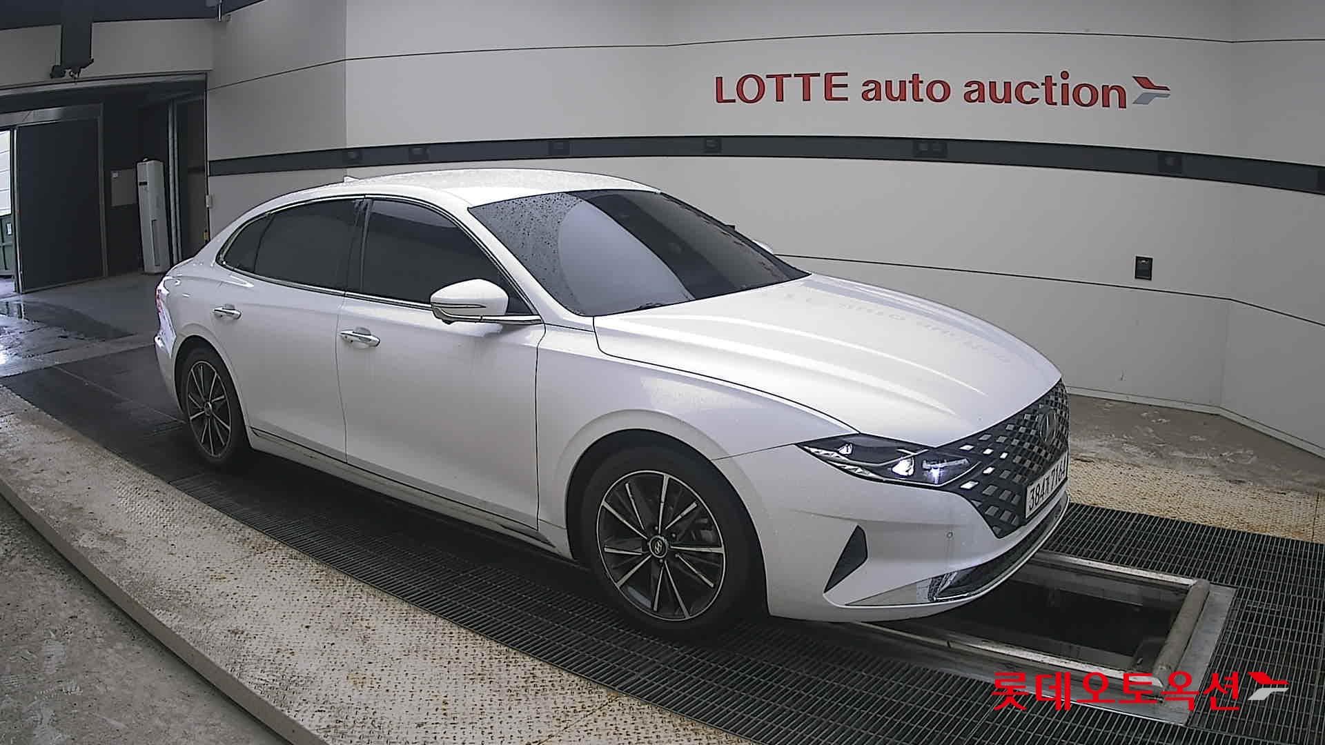 Hyundai - Grandeur | THE NEW (G) 2.5 18