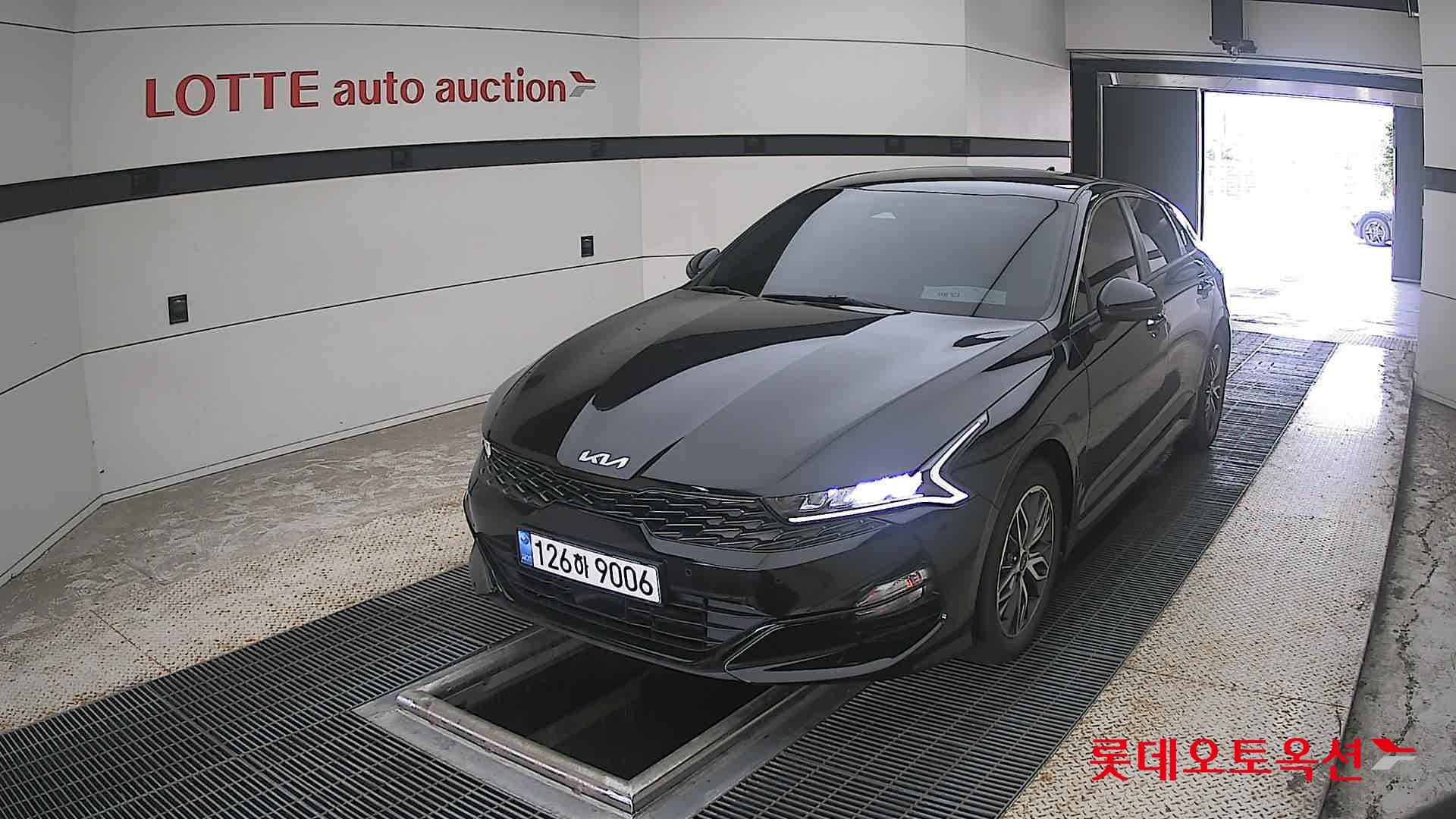 Kia - K5 | INTERACTIVE (G) 2.0 Prestige 2