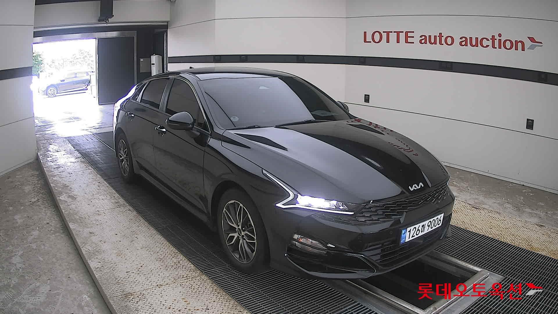 Kia - K5 | INTERACTIVE (G) 2.0 Prestige 19