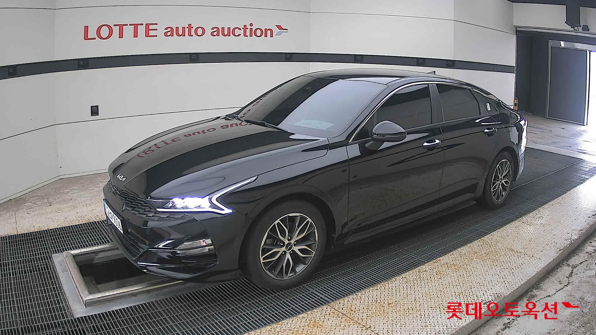 Kia - K5 | INTERACTIVE (G) 2.0 Prestige 4