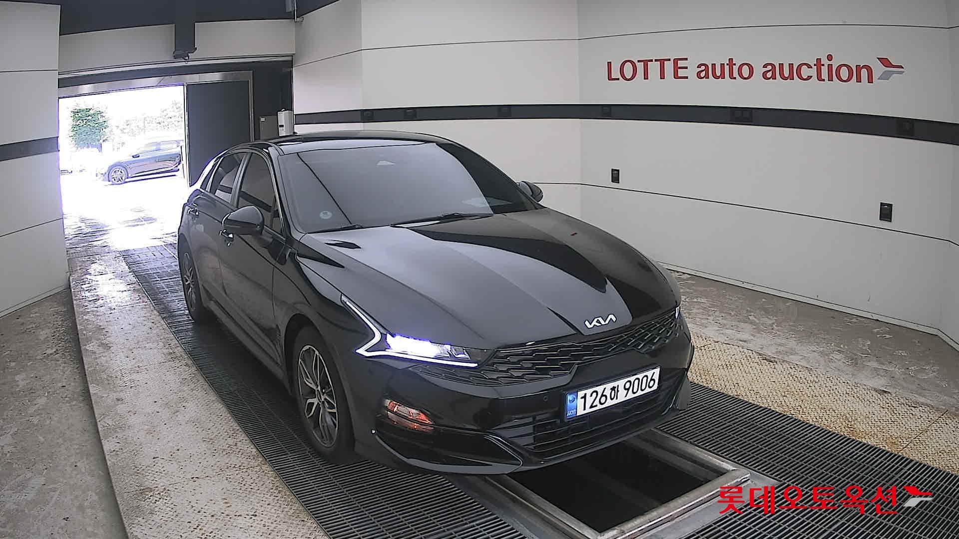Kia - K5 | INTERACTIVE (G) 2.0 Prestige 20