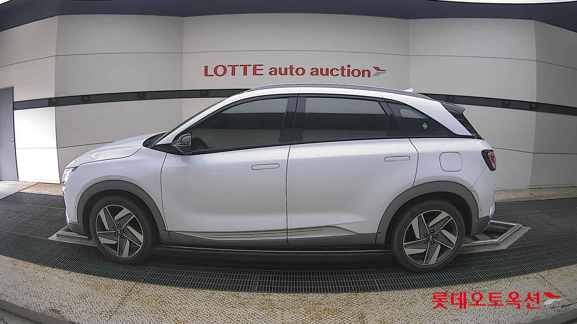 Hyundai - Nexo | (S) PREMIUM 6