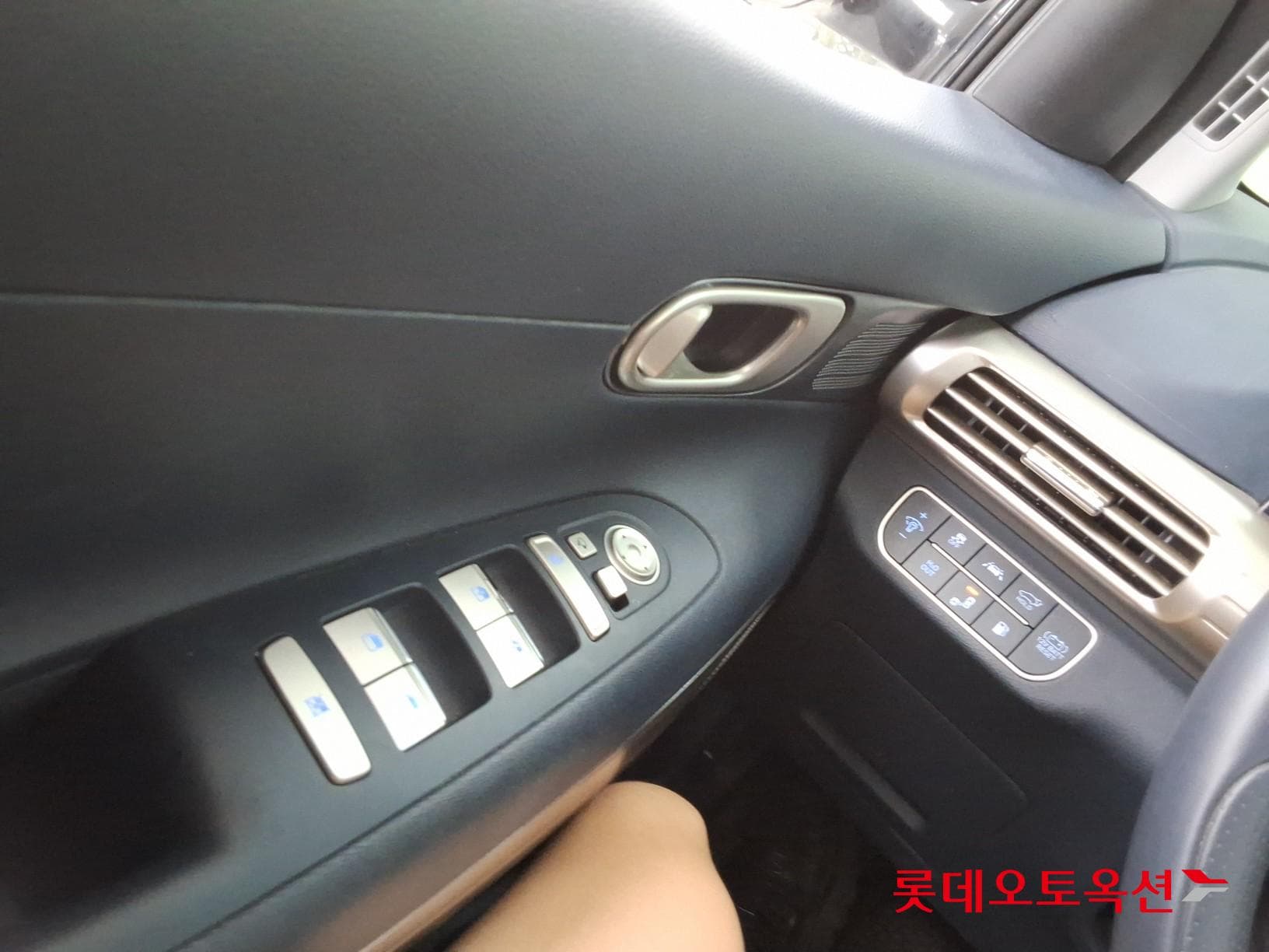 Hyundai - Nexo | (S) PREMIUM 28