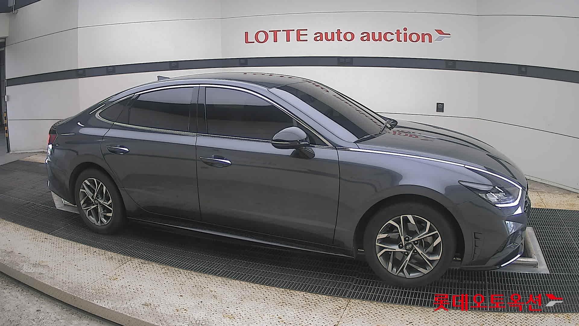 Hyundai - Sonata | DN8 (G) 2.0 Modern 17