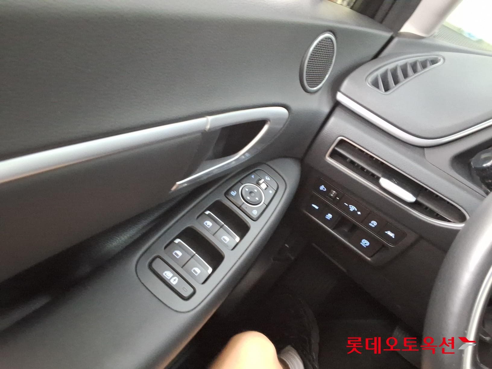 Hyundai - Sonata | DN8 (G) 2.0 Modern 28