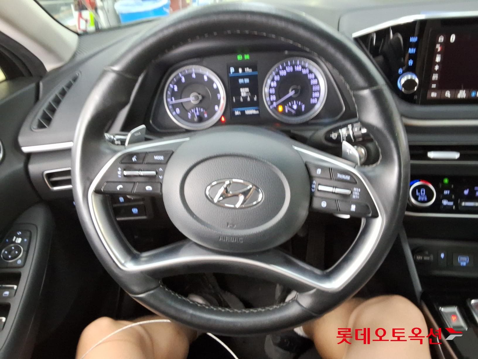 Hyundai - Sonata | DN8 (G) 2.0 Modern 29