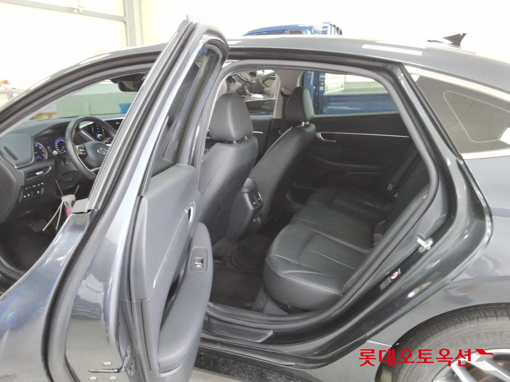 Hyundai - Sonata | DN8 (G) 2.0 Modern 37