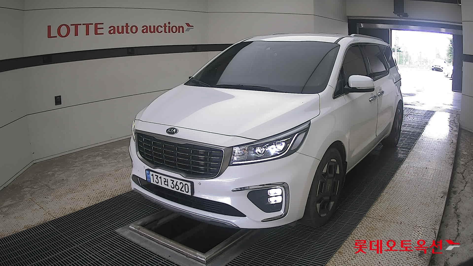 Kia - Carnival | THE NEW (D) 2.2 Noblesse 9Seater 2