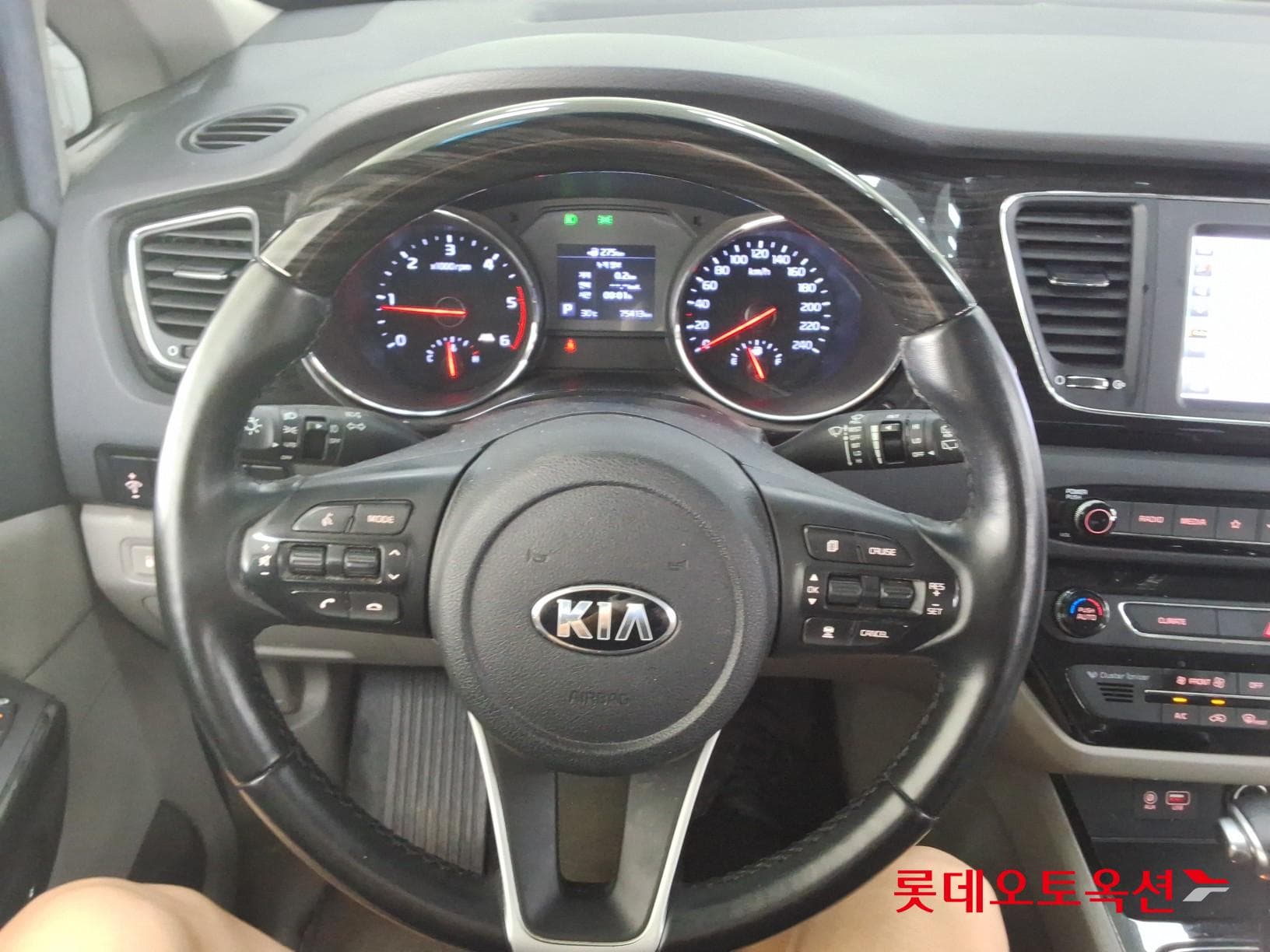 Kia - Carnival | THE NEW (D) 2.2 Noblesse 9Seater 29