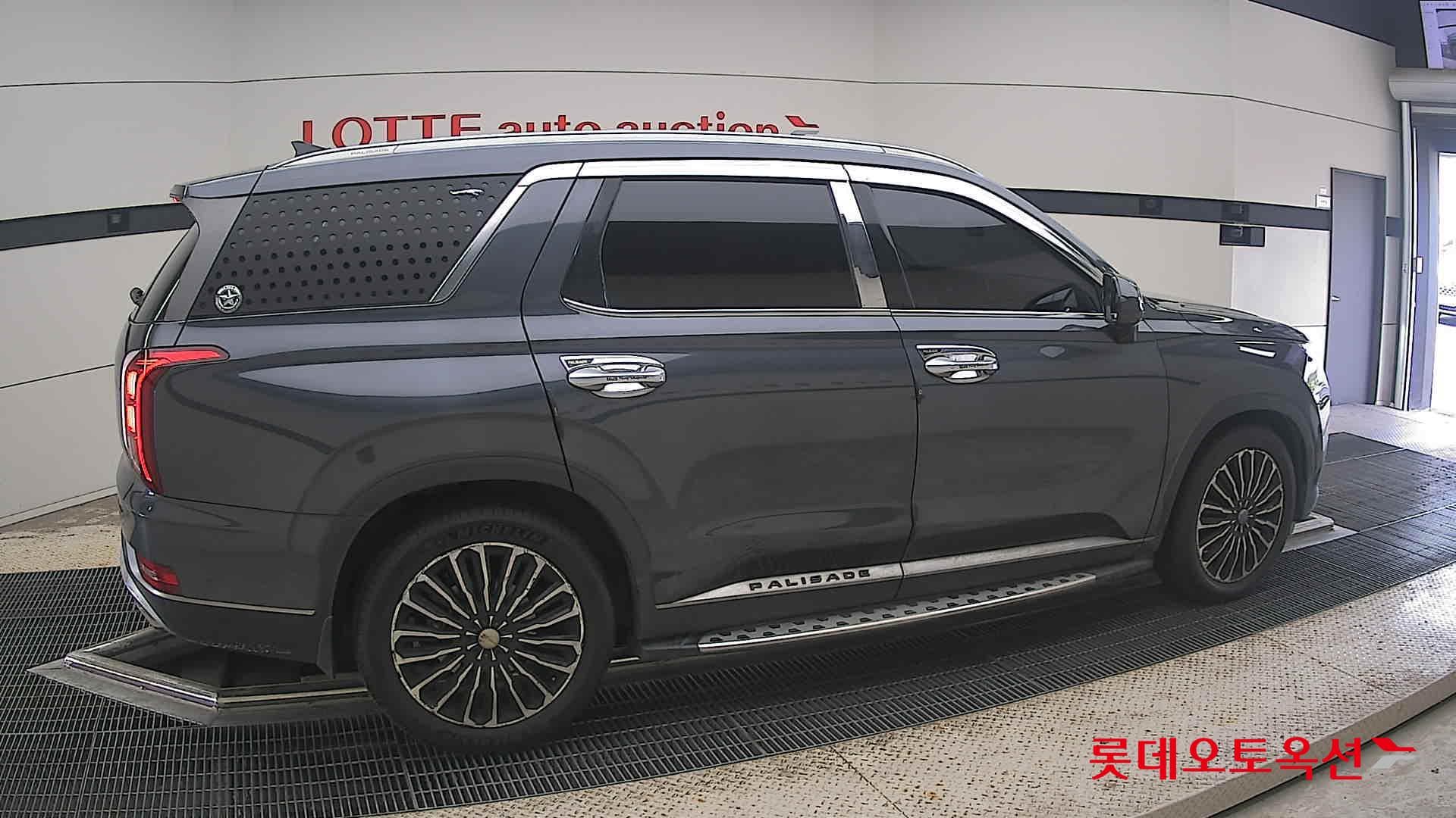 Hyundai - Palisade | (D) 2.2 Prestige 2WD 7 15