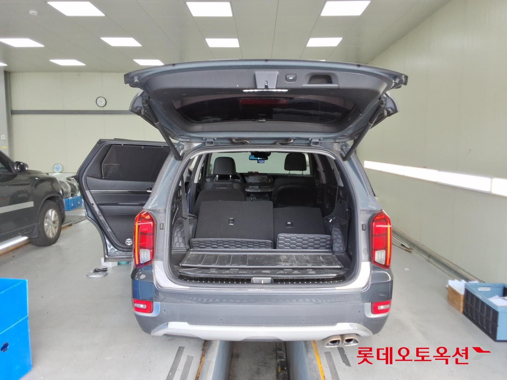 Hyundai - Palisade | (D) 2.2 Prestige 2WD 7 37