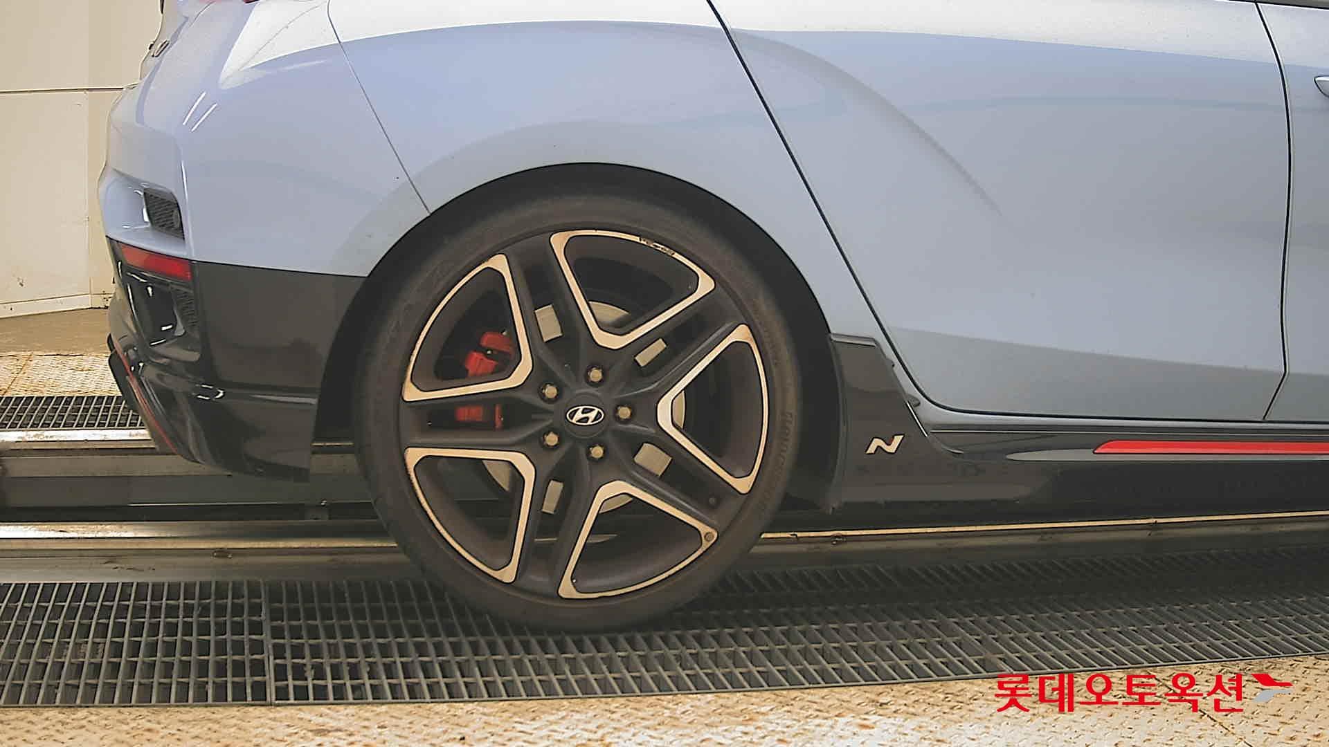 Hyundai - Veloster | THE ALL-NEW (G) 2.0 N 24