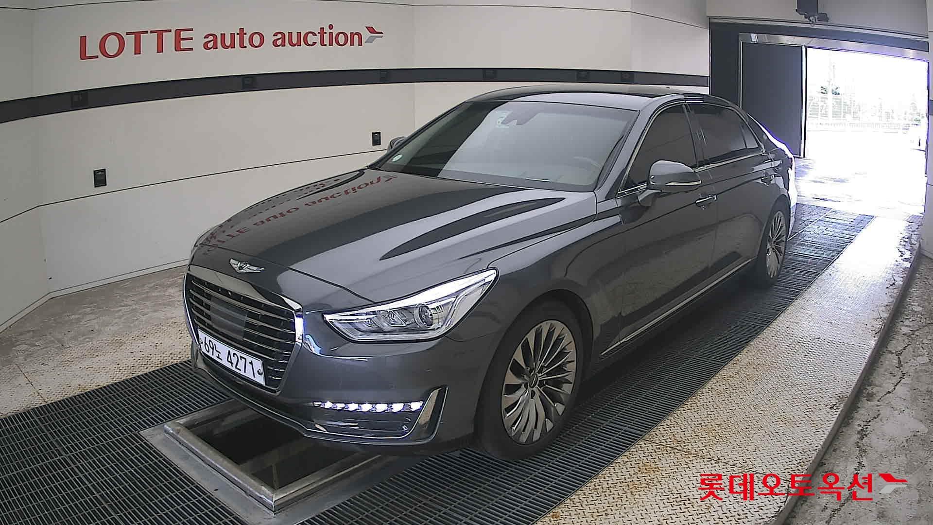 Genesis - EQ900 | (G) 3.8 PREMIUM LUXURY 3