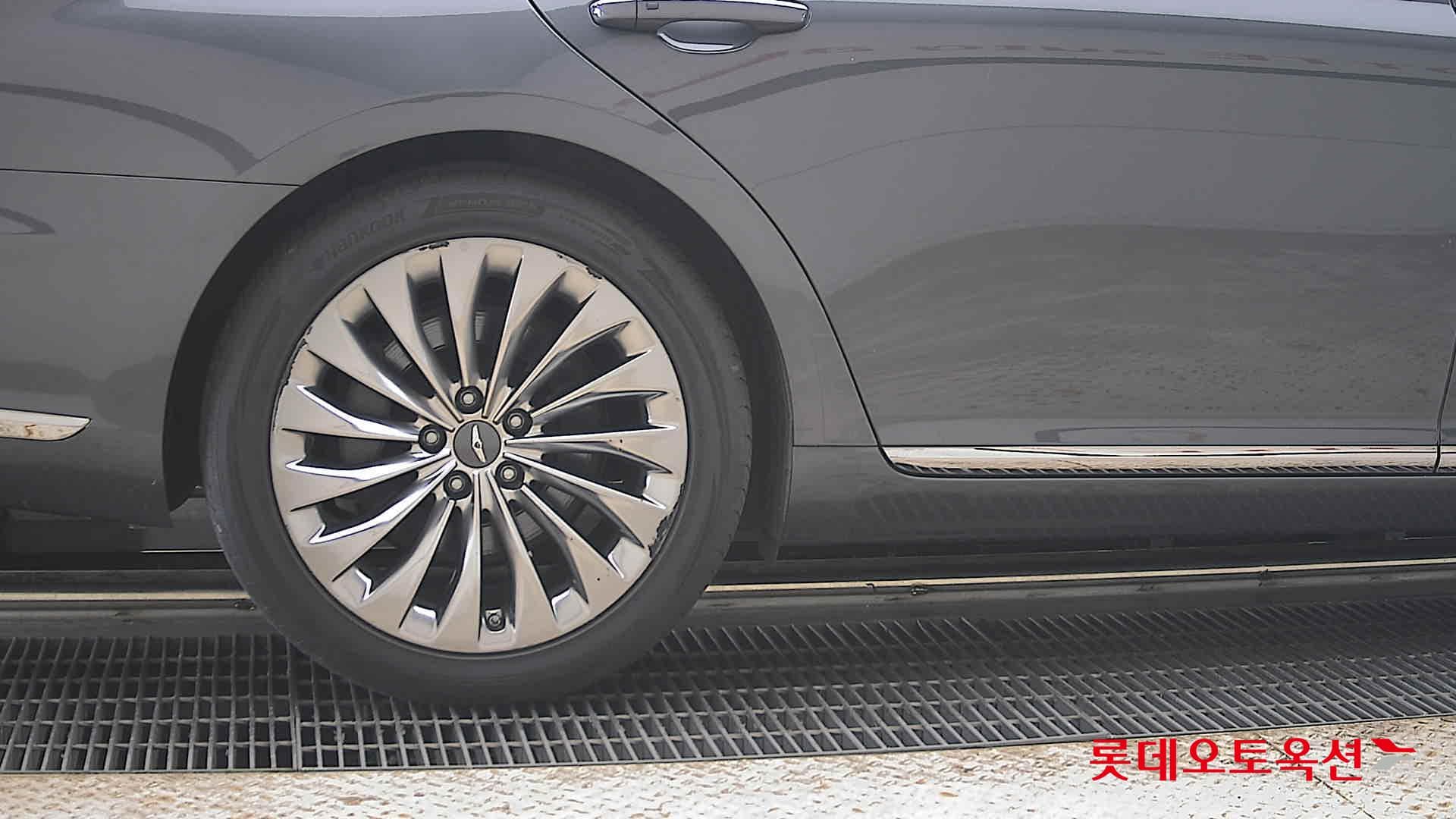 Genesis - EQ900 | (G) 3.8 PREMIUM LUXURY 24
