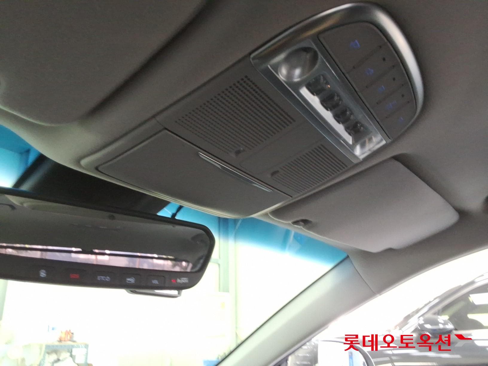 Genesis - EQ900 | (G) 3.8 PREMIUM LUXURY 31