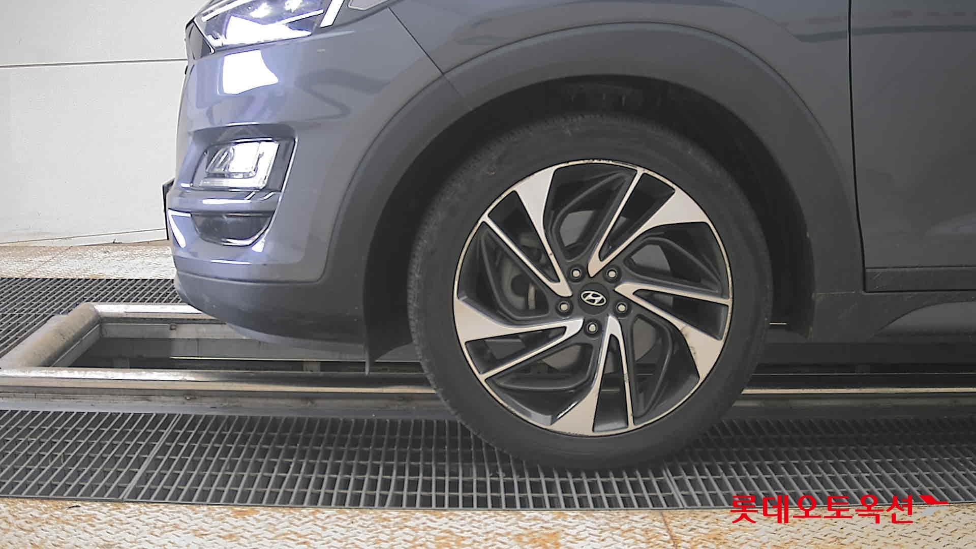 Hyundai - Туссан | (G) 1.6 T Edition 2WD 21