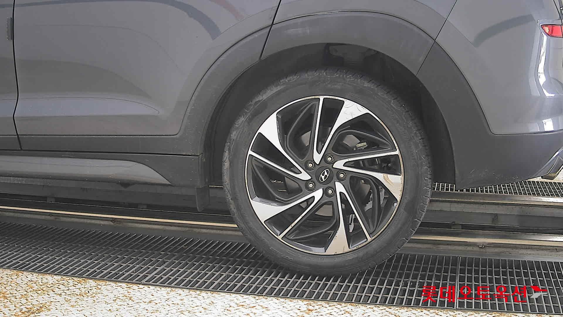 Hyundai - Туссан | (G) 1.6 T Edition 2WD 22