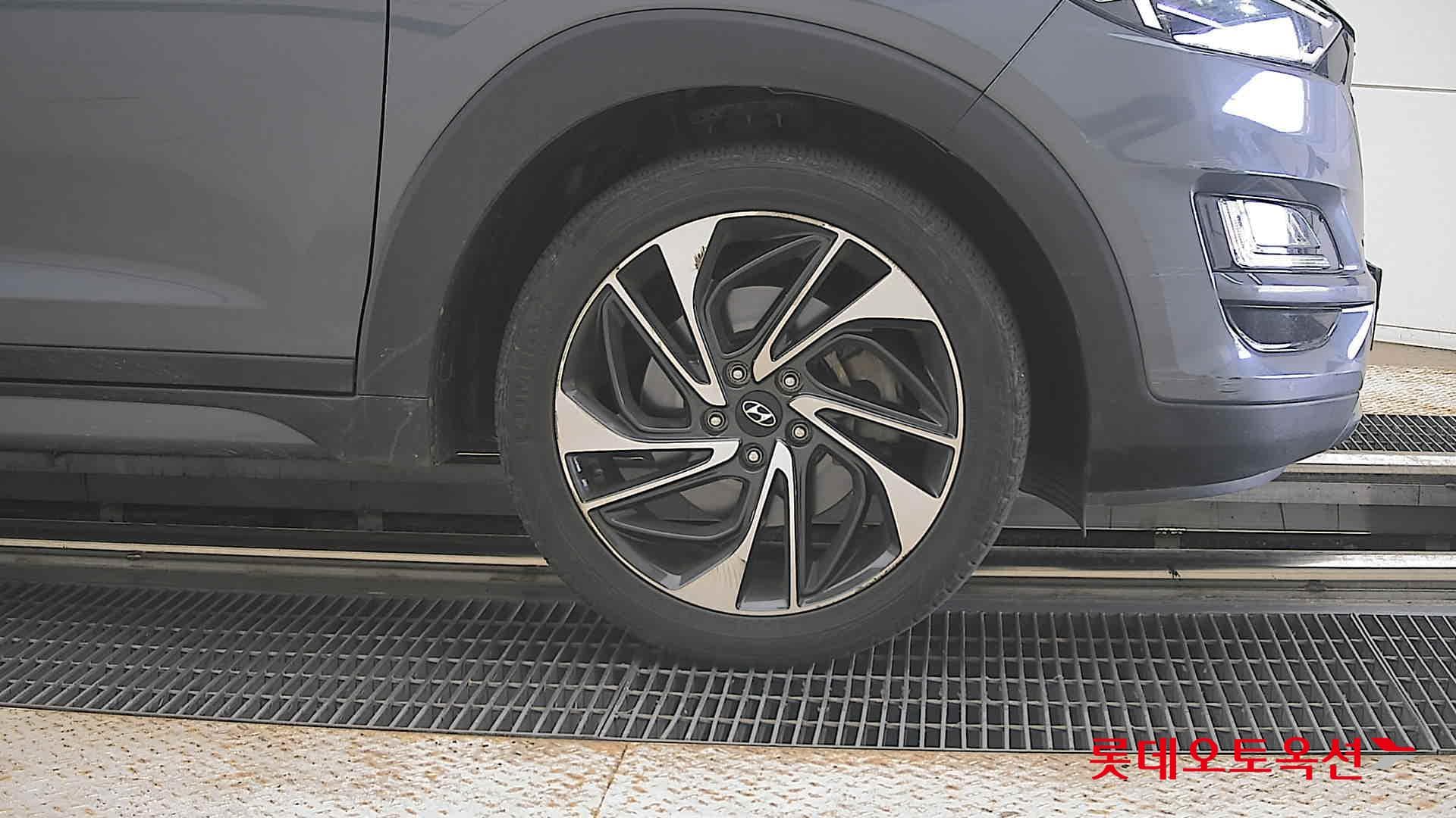 Hyundai - Туссан | (G) 1.6 T Edition 2WD 23