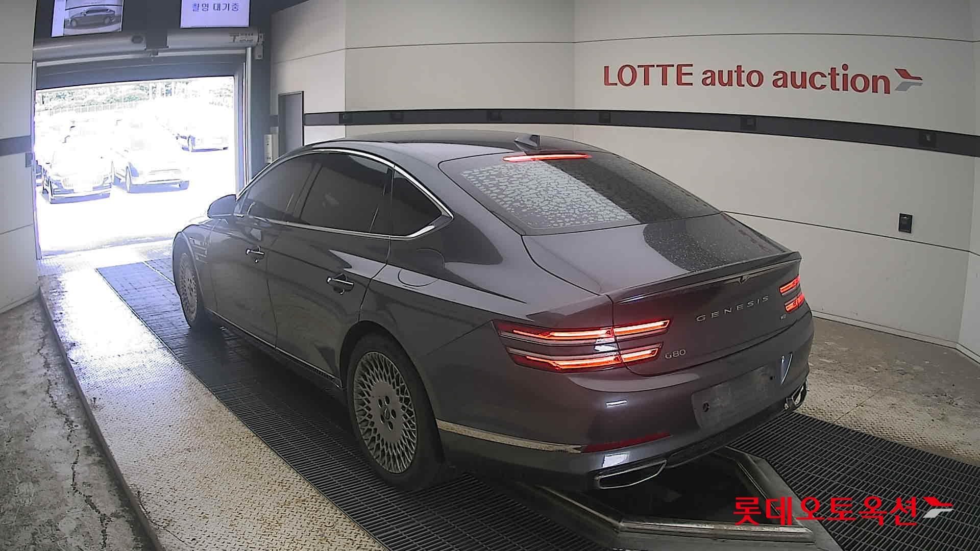 Genesis - G80 | THE ALL NEW GENESIS (G) 2.5T 10