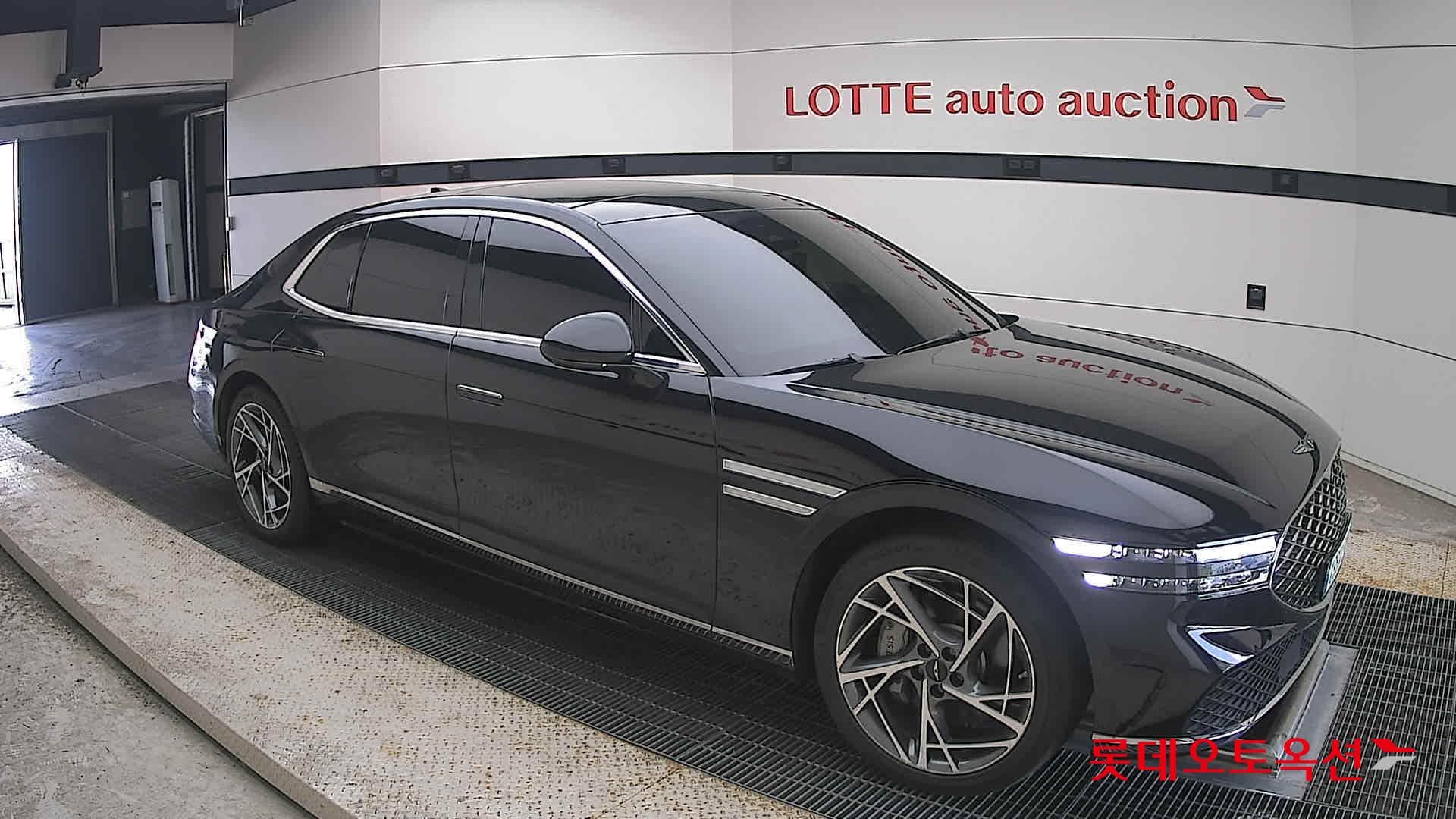 جينيسيس - G90 | (G)3.5T 20"/ 4WD AT 18