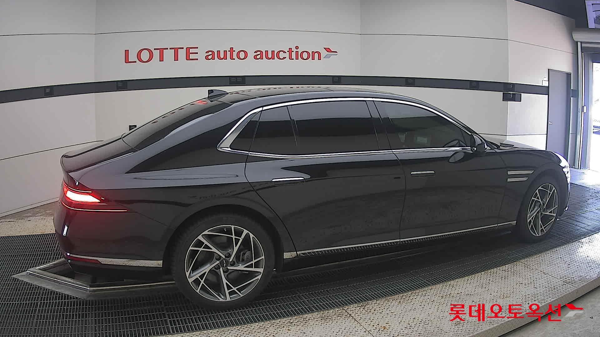 جينيسيس - G90 | (G)3.5T 20"/ 4WD AT 15