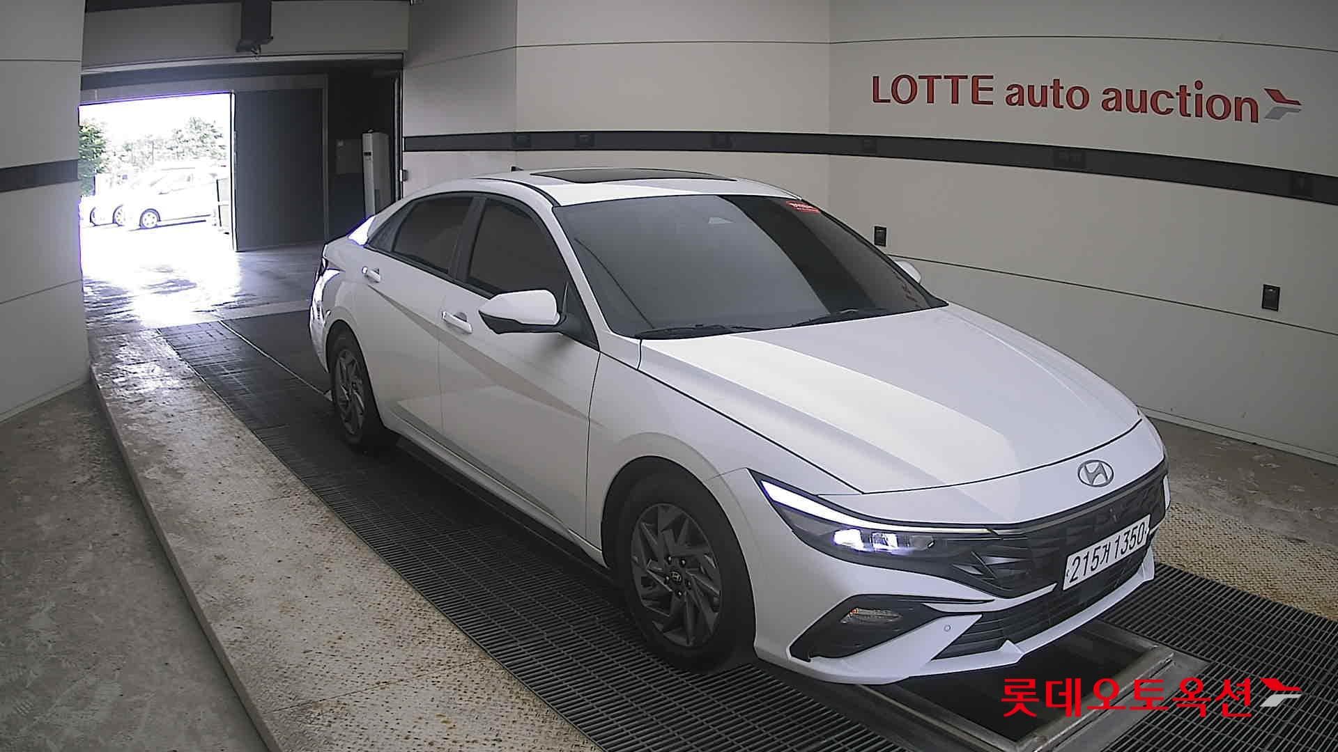 هيونداي - إلنترا (أفانتي) | CN7 (G)1.6 Modern 2WD AT 19