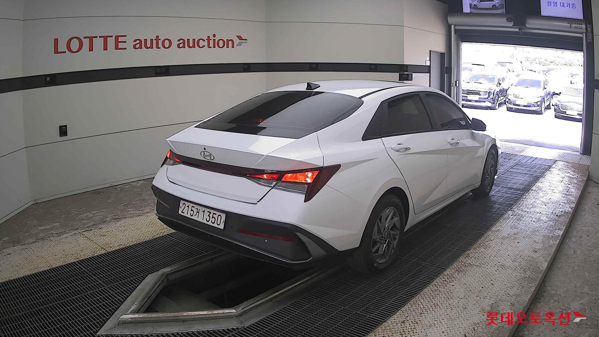 هيونداي - إلنترا (أفانتي) | CN7 (G)1.6 Modern 2WD AT 12