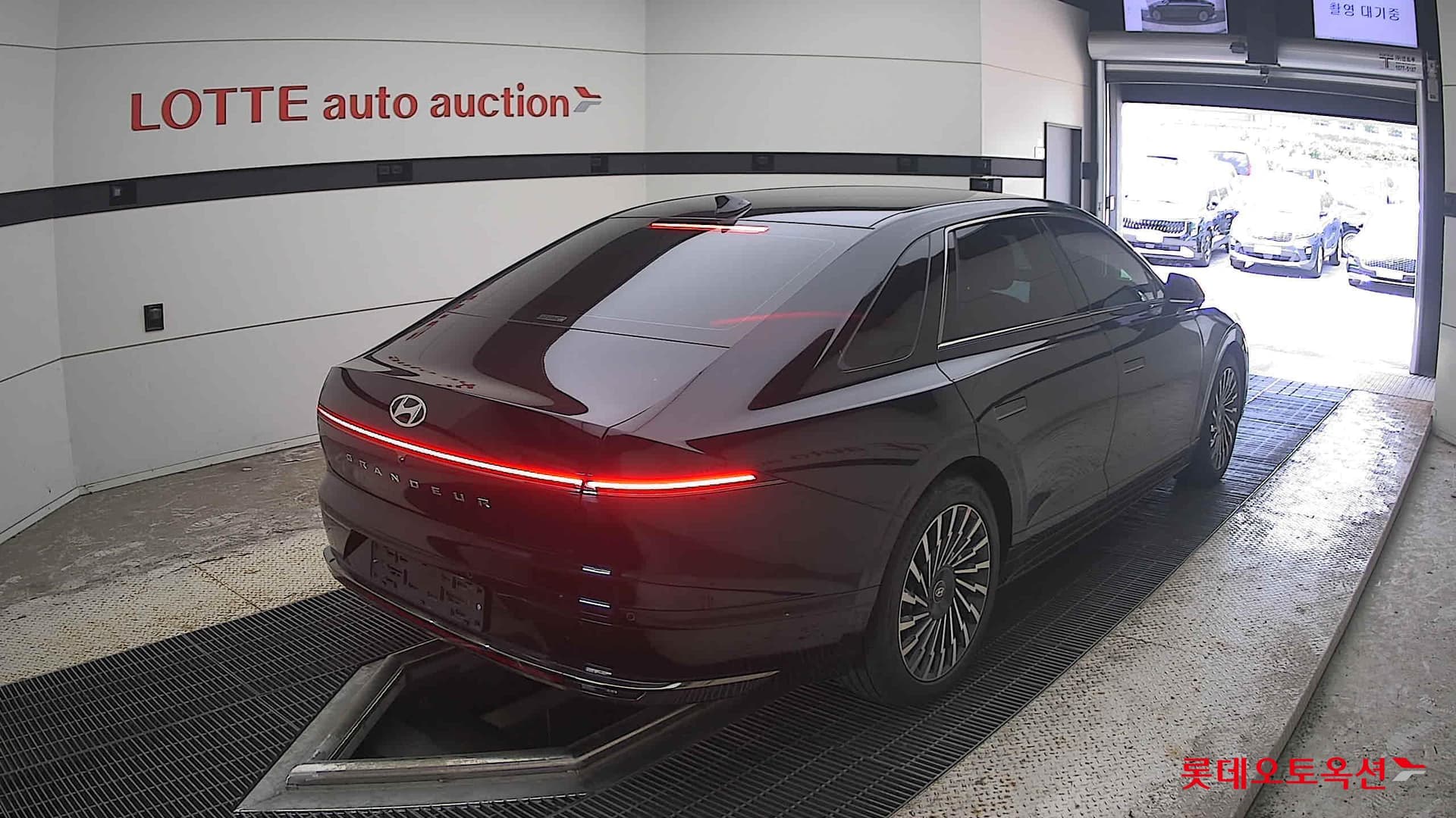 Hyundai - Grandeur | GN7 (G)3.5 4WD AT 12