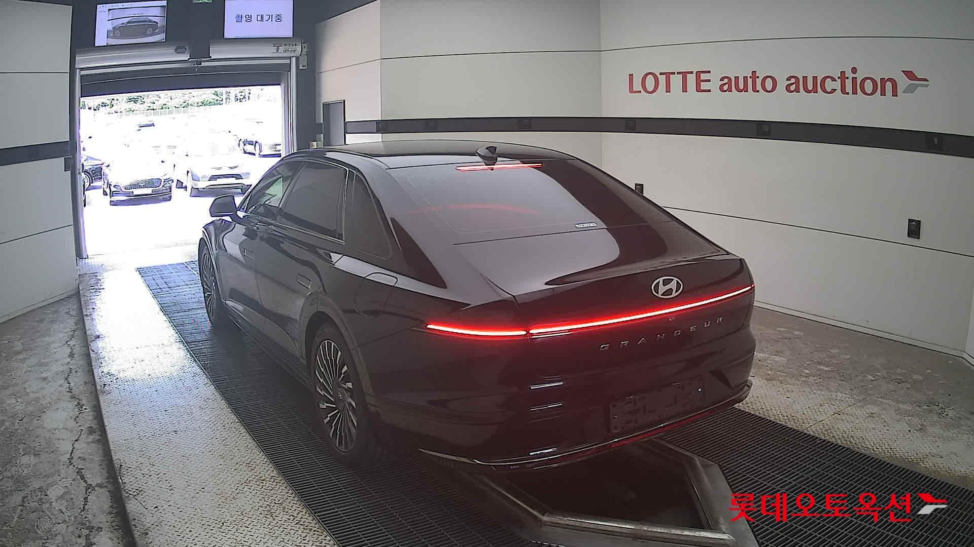 Hyundai - Grandeur | GN7 (G)3.5 4WD AT 9