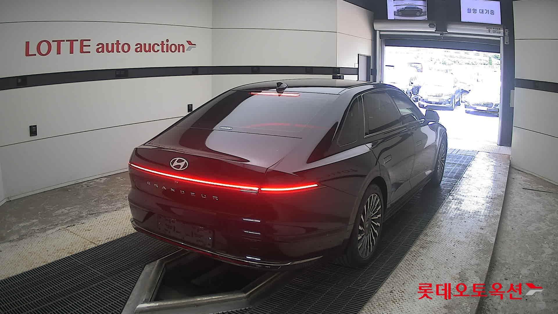Hyundai - Grandeur | GN7 (G)3.5 4WD AT 13