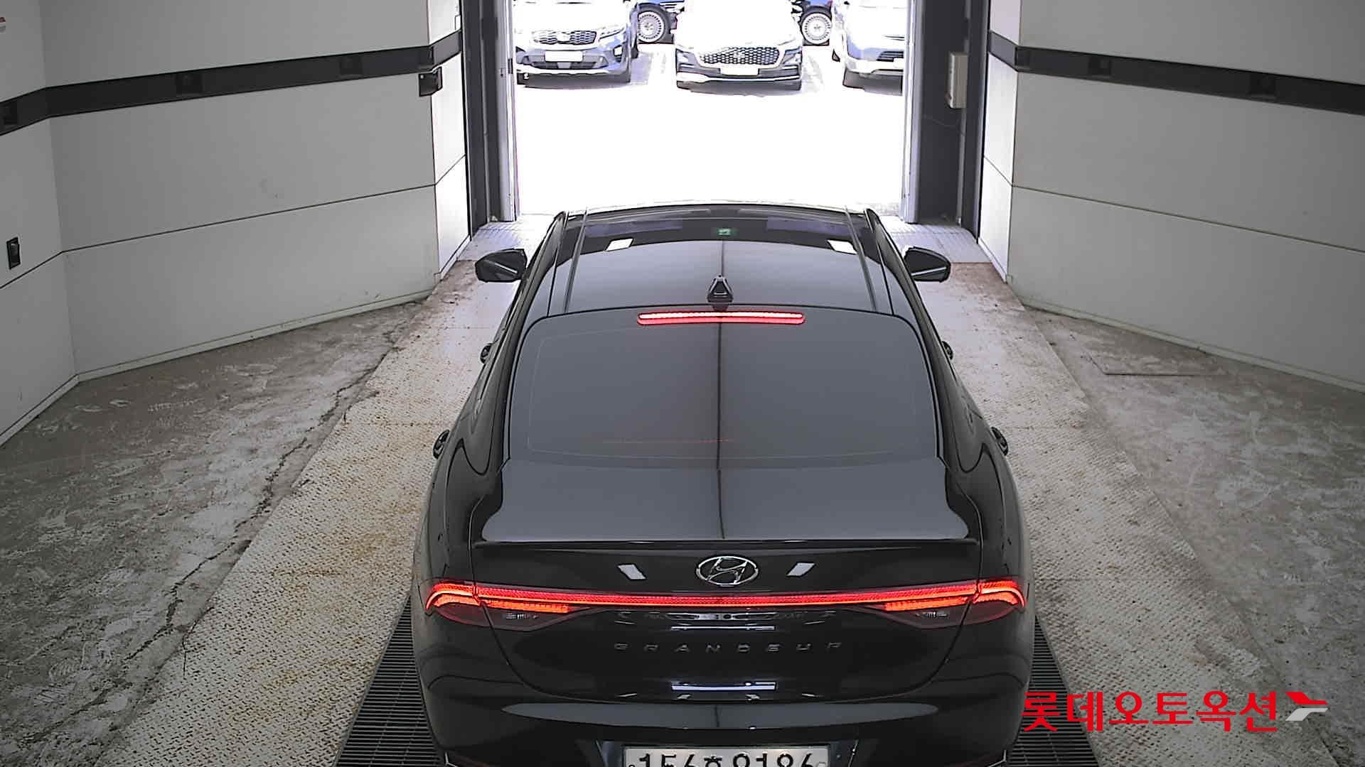Hyundai - Grandeur | THE NEW (G) 3.3 11
