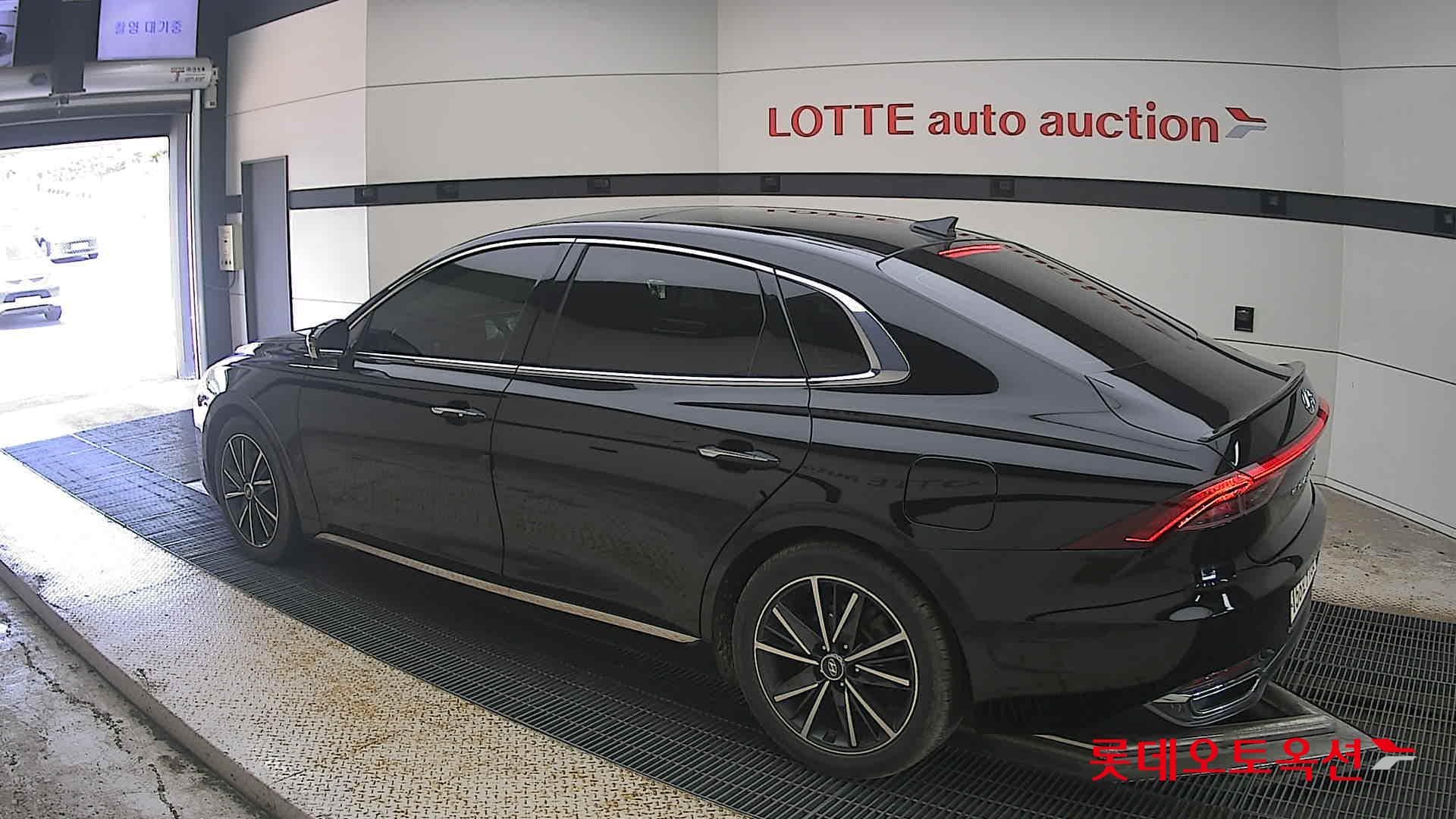 Hyundai - Grandeur | THE NEW (G) 3.3 8