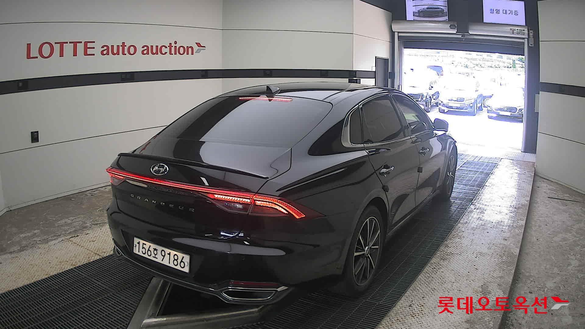 Hyundai - Grandeur | THE NEW (G) 3.3 13