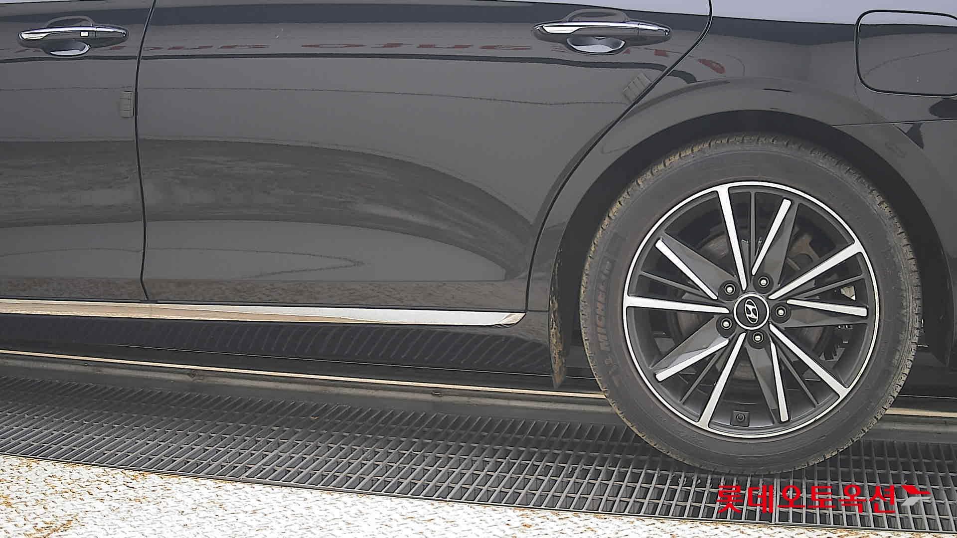 Hyundai - Grandeur | THE NEW (G) 3.3 22