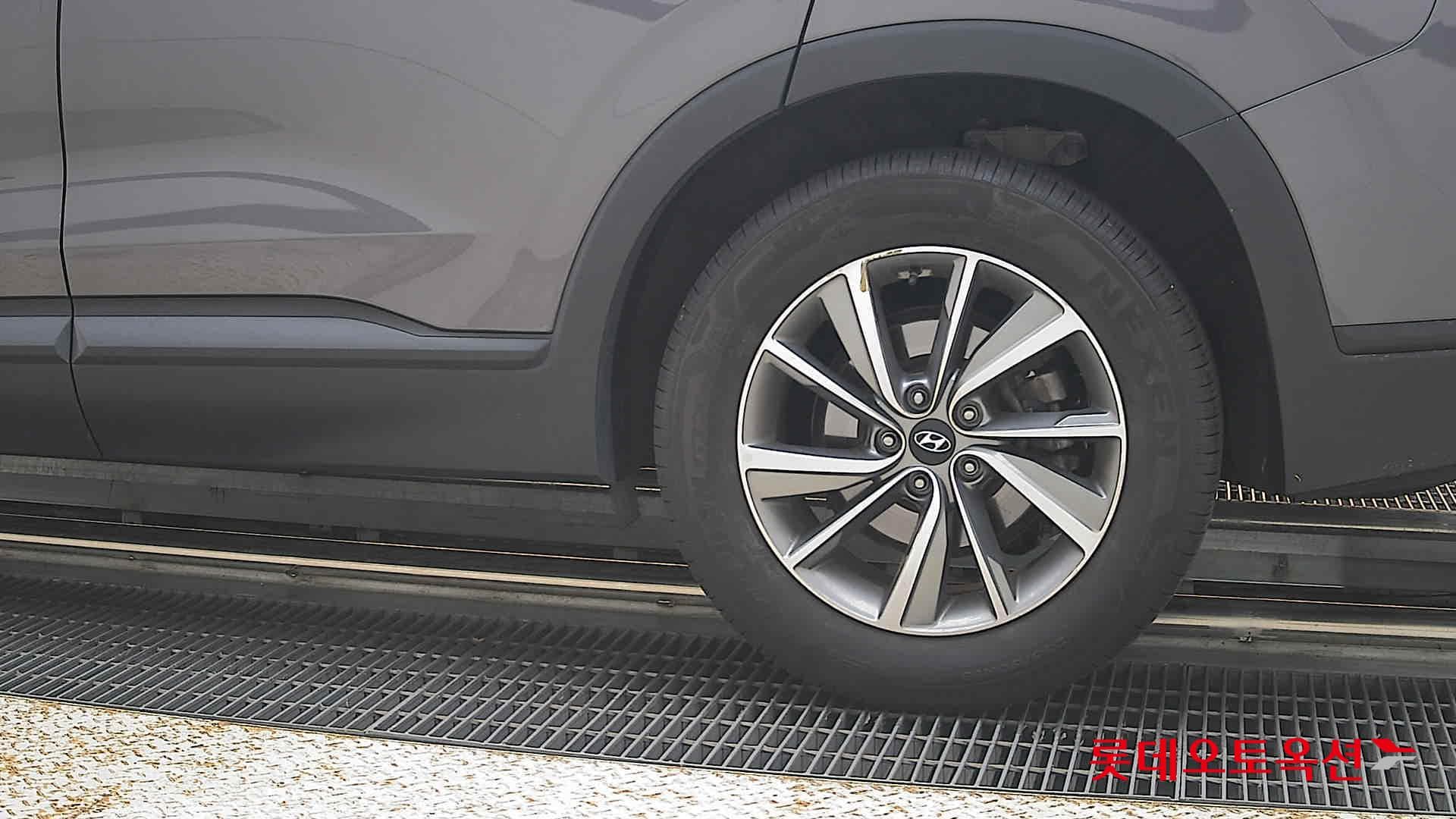 Hyundai - Santa Fe | SANTAFE TM (D) 2.0 Exclusive 5Seater 22