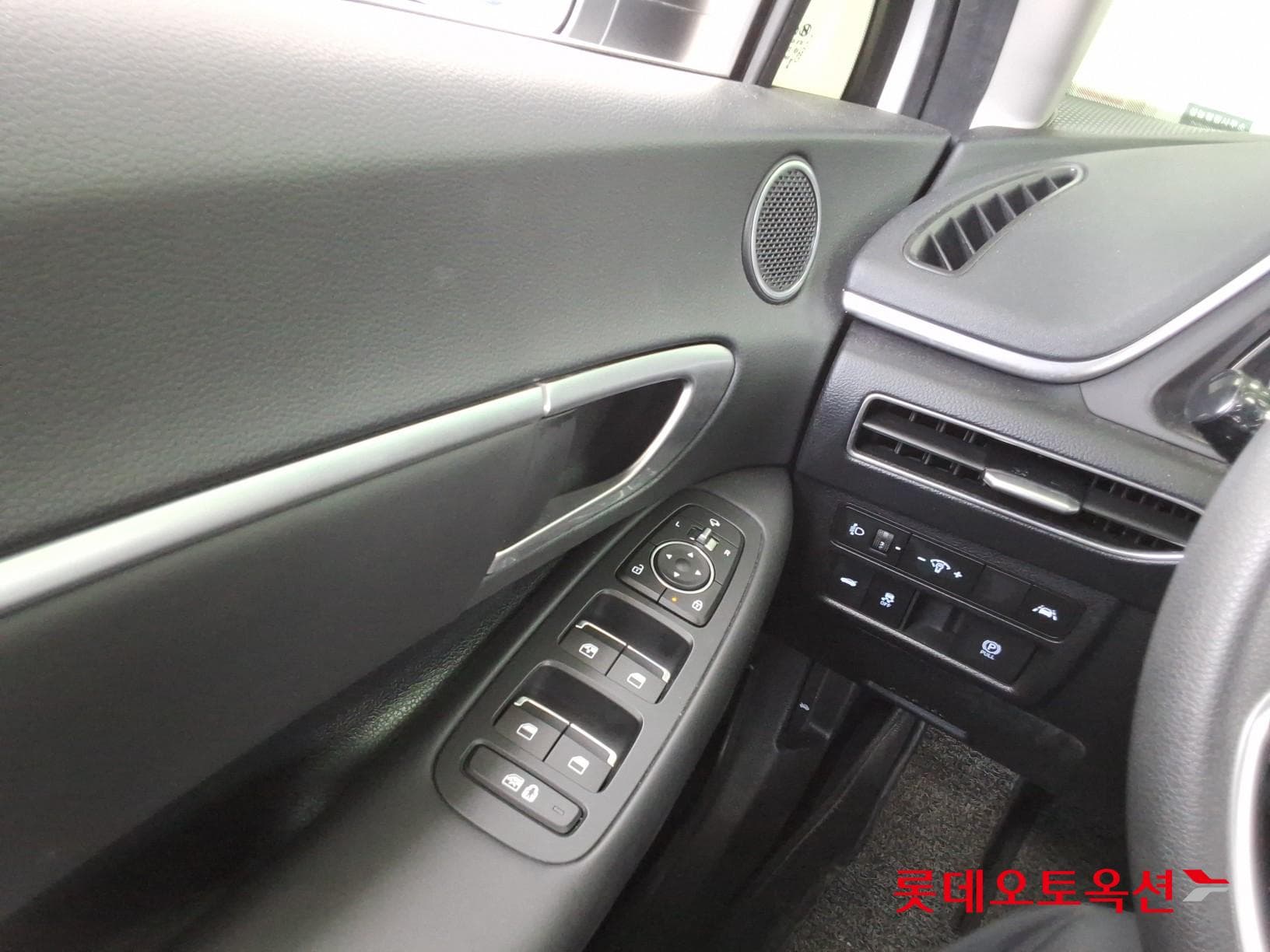 Hyundai - Соната | DN8 (L) 2.0 Style 28